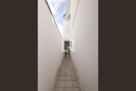 Casa à venda com 429m², 4 quartos e 2 vagasCorredor