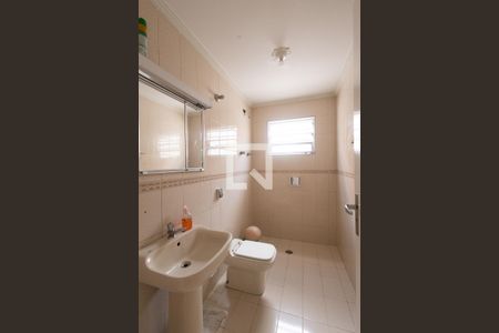 Casa à venda com 429m², 4 quartos e 2 vagasBanheiro Social