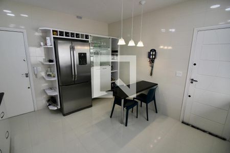 Casa à venda com 500m², 5 quartos e 3 vagasCozinha