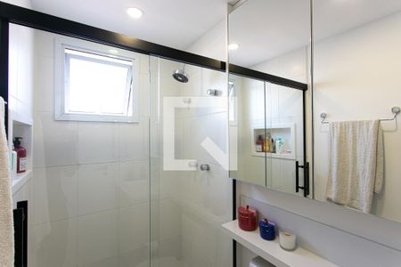 Apartamento à venda com 52m², 2 quartos e 1 vaga Apartamento à venda com 52m², 2 quartos e 1 vagaBanheiro da Suíte