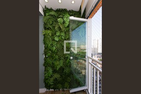 Apartamento à venda com 52m², 2 quartos e 1 vaga Apartamento à venda com 52m², 2 quartos e 1 vagaVaranda