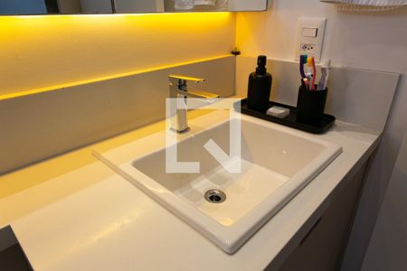 Apartamento à venda com 52m², 2 quartos e 1 vaga Apartamento à venda com 52m², 2 quartos e 1 vagaBanheiro da Suíte