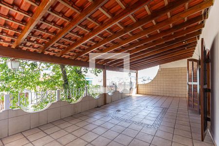 Casa para alugar com 200m², 3 quartos e 2 vagasVarando do Quarto 1 / Quarto 2