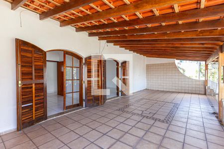 Casa para alugar com 200m², 3 quartos e 2 vagasVarando do Quarto 1 / Quarto 2