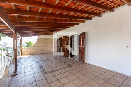 Casa para alugar com 200m², 3 quartos e 2 vagasVarando do Quarto 1 / Quarto 2