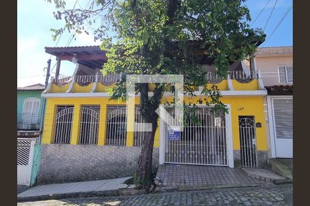 Casa para alugar com 200m², 3 quartos e 2 vagasFachada