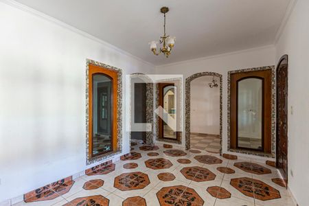 Casa para alugar com 200m², 3 quartos e 2 vagasSala
