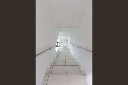Casa para alugar com 200m², 3 quartos e 2 vagasEscada Dormitórios