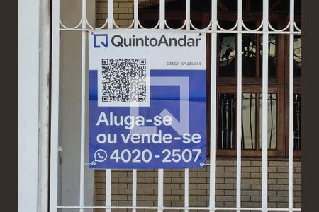 Casa para alugar com 200m², 3 quartos e 2 vagasPlaquinha instalada no portão do imóvel