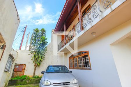 Casa à venda com 308m², 3 quartos e 3 vagas Casa à venda com 308m², 3 quartos e 3 vagasGaragem