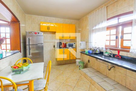 Casa à venda com 308m², 3 quartos e 3 vagas Casa à venda com 308m², 3 quartos e 3 vagasCozinha