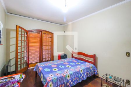 Casa à venda com 308m², 3 quartos e 3 vagas Casa à venda com 308m², 3 quartos e 3 vagasQuarto 2