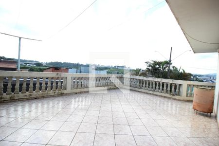 Casa à venda com 308m², 3 quartos e 3 vagas Casa à venda com 308m², 3 quartos e 3 vagasQuintal