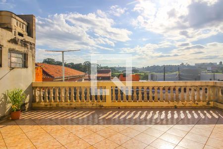 Casa à venda com 308m², 3 quartos e 3 vagas Casa à venda com 308m², 3 quartos e 3 vagasVista