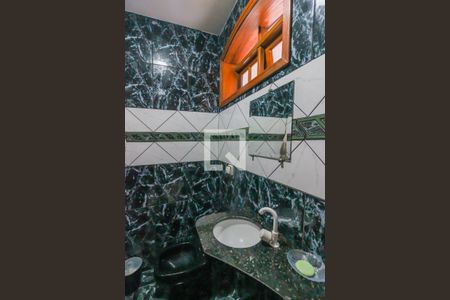 Casa à venda com 308m², 3 quartos e 3 vagas Casa à venda com 308m², 3 quartos e 3 vagasLavabo