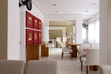 Apartamento para alugar com 43m², 2 quartos e 1 vaga Apartamento para alugar com 43m², 2 quartos e 1 vagaÁrea comum - Salão de festas