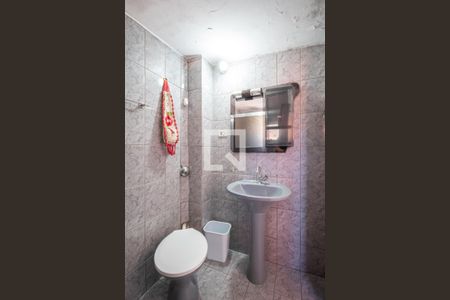 Casa à venda com 150m², 2 quartos e 4 vagas Casa à venda com 150m², 2 quartos e 4 vagasBanheiro