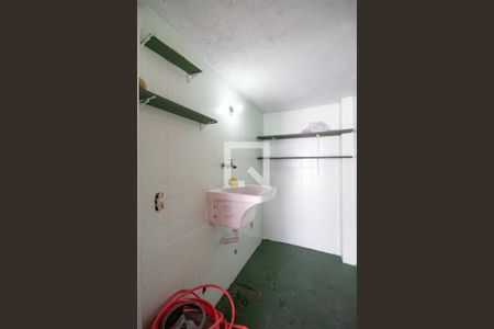 Casa à venda com 150m², 2 quartos e 4 vagas Casa à venda com 150m², 2 quartos e 4 vagasÁrea de Serviço