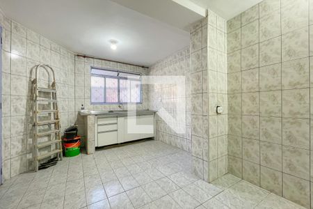 Cozinha de casa para alugar com 2 quartos, 150m² em Jardim Roberto, Osasco