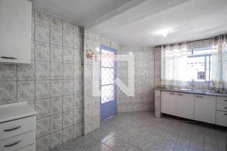 Casa à venda com 150m², 2 quartos e 4 vagas Casa à venda com 150m², 2 quartos e 4 vagasCozinha