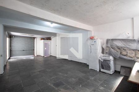 Casa à venda com 150m², 2 quartos e 4 vagas Casa à venda com 150m², 2 quartos e 4 vagasGaragem