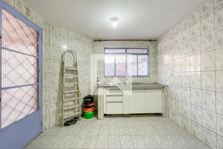 Cozinha de casa para alugar com 2 quartos, 150m² em Jardim Roberto, Osasco
