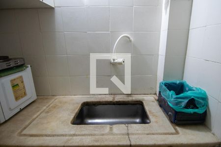 Cozinha de apartamento à venda com 1 quarto, 22m² em Leme, Rio de Janeiro