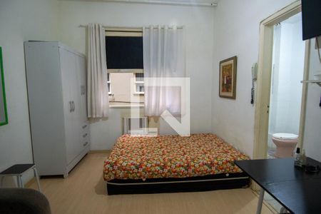 Sala/Quarto de apartamento à venda com 1 quarto, 22m² em Leme, Rio de Janeiro