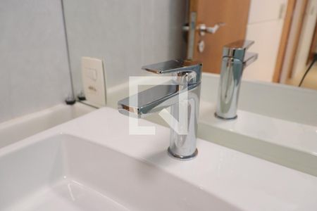 Casa à venda com 214m², 4 quartos e 4 vagasBanheiro Quarto 2