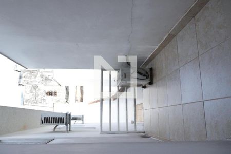 Casa à venda com 214m², 4 quartos e 4 vagasBanheiro Quarto 2