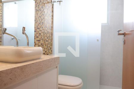 Casa à venda com 214m², 4 quartos e 4 vagasBanheiro Quarto 3 