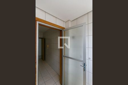 Apartamento à venda com 60m², 2 quartos e 1 vaga Apartamento à venda com 60m², 2 quartos e 1 vagaCozinha e Área de Serviço