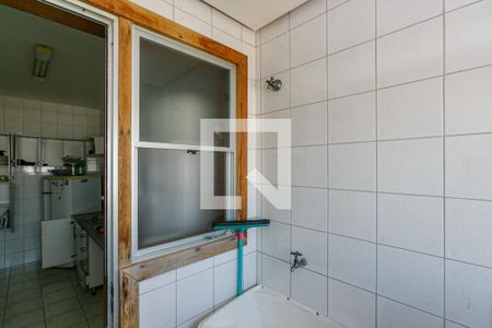 Apartamento à venda com 62m², 2 quartos e 1 vaga Apartamento à venda com 62m², 2 quartos e 1 vagaCozinha e Área de Serviço