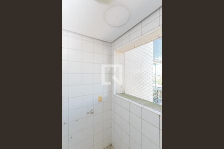 Apartamento à venda com 64m², 2 quartos e 1 vaga Apartamento à venda com 64m², 2 quartos e 1 vagaCozinha e Área de Serviço