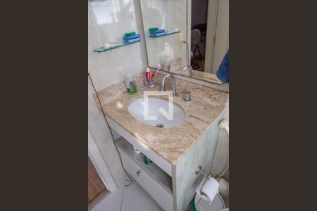 Casa à venda com 270m², 3 quartos e 5 vagasBanheiro da Suíte 2