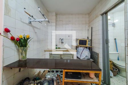 cozinha de kitnet/studio para alugar com 1 quarto, 34m² em Liberdade, São Paulo