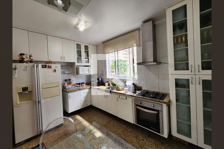 Apartamento à venda com 110m², 3 quartos e 2 vagasCozinha