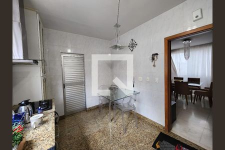 Apartamento à venda com 110m², 3 quartos e 2 vagasÁrea de Serviço