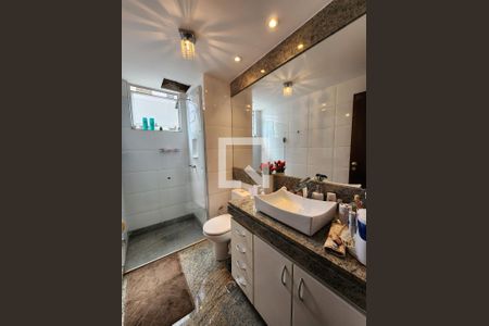 Banheiro de apartamento à venda com 3 quartos, 110m² em Lourdes, Belo Horizonte