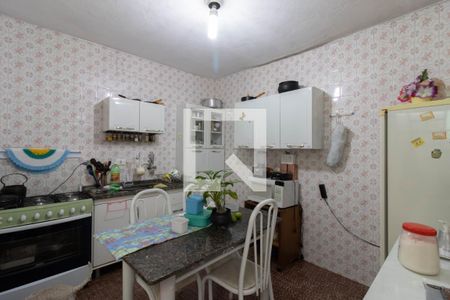 Casa à venda com 80m², 2 quartos e 2 vagas Casa à venda com 80m², 2 quartos e 2 vagasCozinha