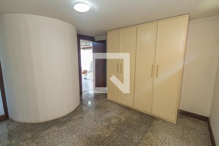 Casa à venda com 469m², 4 quartos e 4 vagasQuarto 1