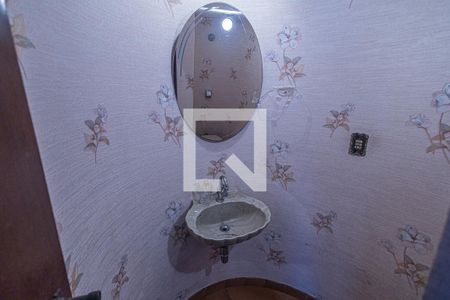 Casa à venda com 469m², 4 quartos e 4 vagasLavabo