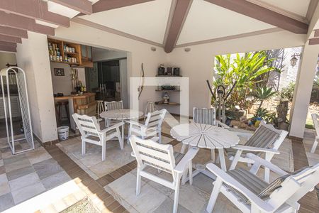 Casa à venda com 469m², 4 quartos e 4 vagasEspaço Gourmet / Jardim / Piscina