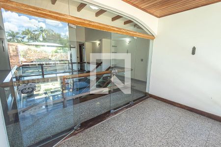Casa à venda com 469m², 4 quartos e 4 vagasVaranda