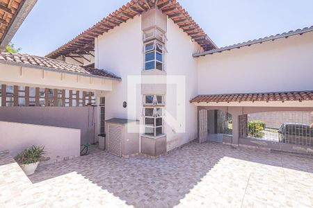 Casa à venda com 469m², 4 quartos e 4 vagasQuintal