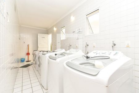 Apartamento à venda com 44m², 1 quarto e sem vagaÁrea comum - Lavanderia