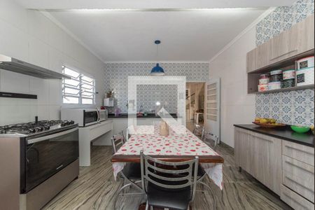 Casa à venda com 350m², 4 quartos e 6 vagasCozinha