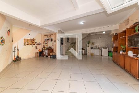 Casa à venda com 350m², 4 quartos e 6 vagasLavanderia