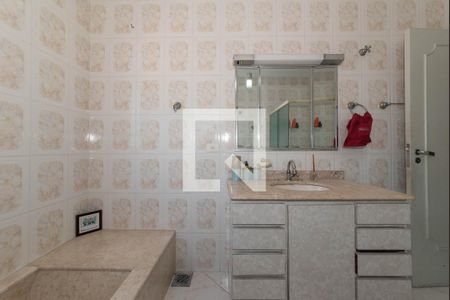 Casa à venda com 350m², 4 quartos e 6 vagasBanheiro Social