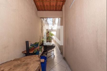 Casa à venda com 350m², 4 quartos e 6 vagasCorredor